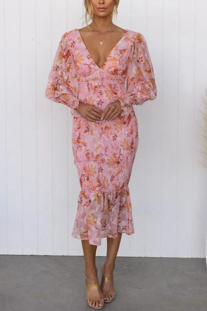 Liva™ | V-Hals Midi Jurk