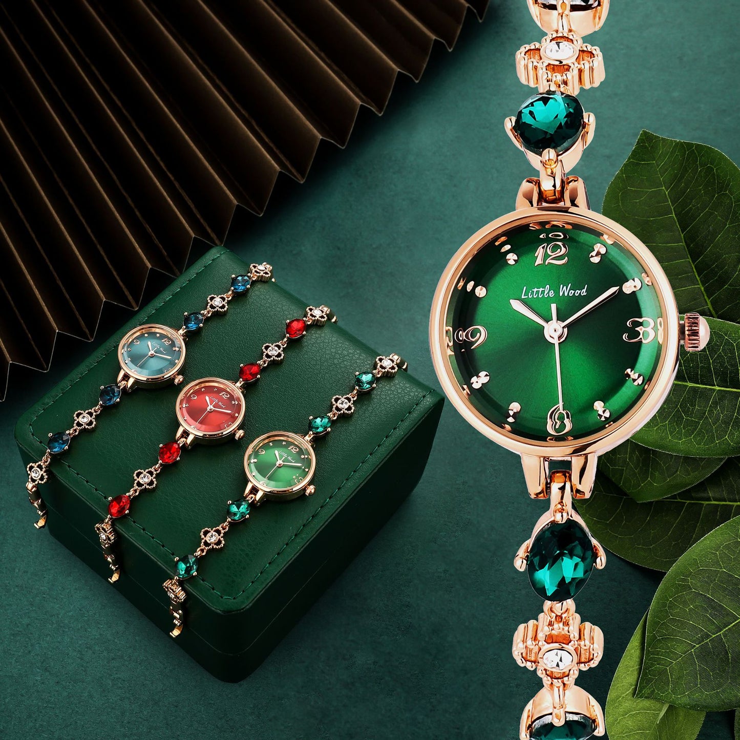 Small Green Watch – Tijdloze elegantie in een modern jasje