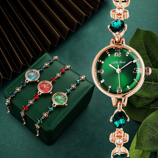 Small Green Watch – Tijdloze elegantie in een modern jasje